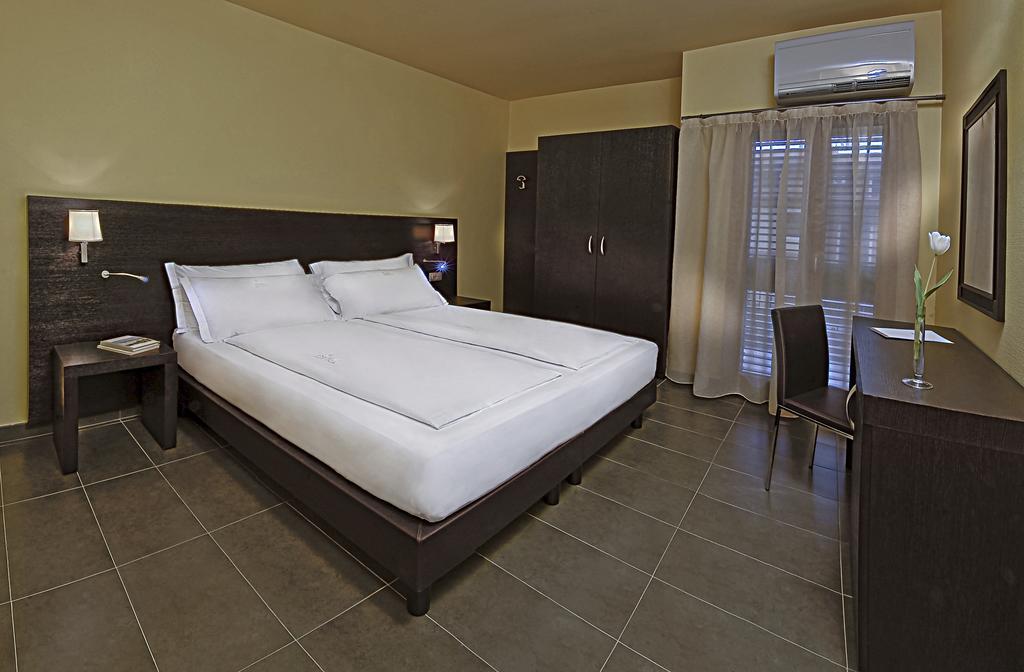 Il Nido Dell'Etna Hotel Лингуаглоса Стая снимка