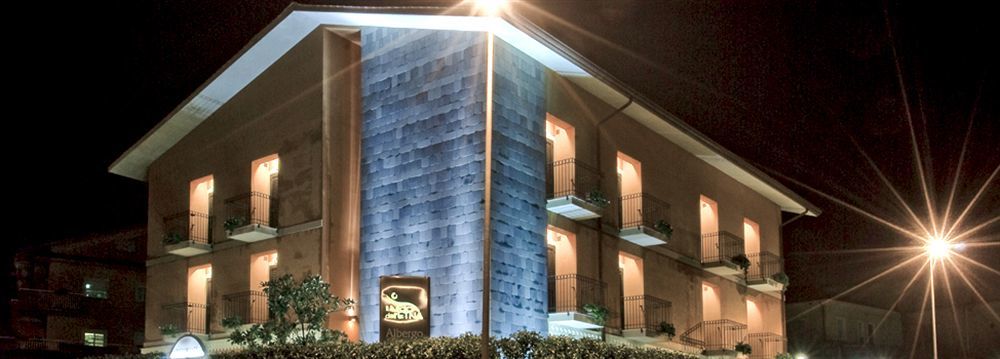 Il Nido Dell'Etna Hotel Лингуаглоса Екстериор снимка